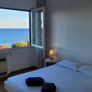 https://vista-bella-house.hotelitalianriviera.com